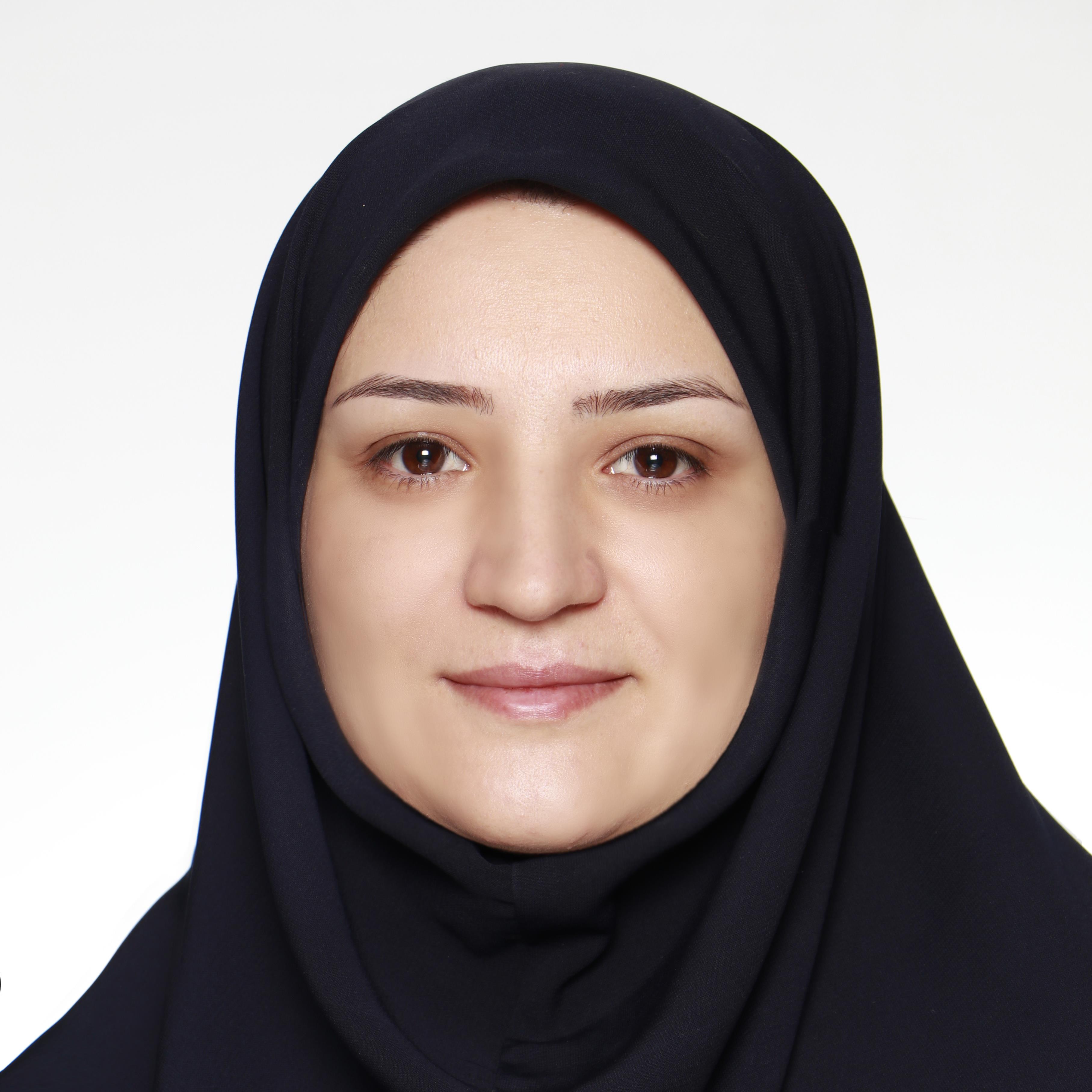 آزاده کاظمی