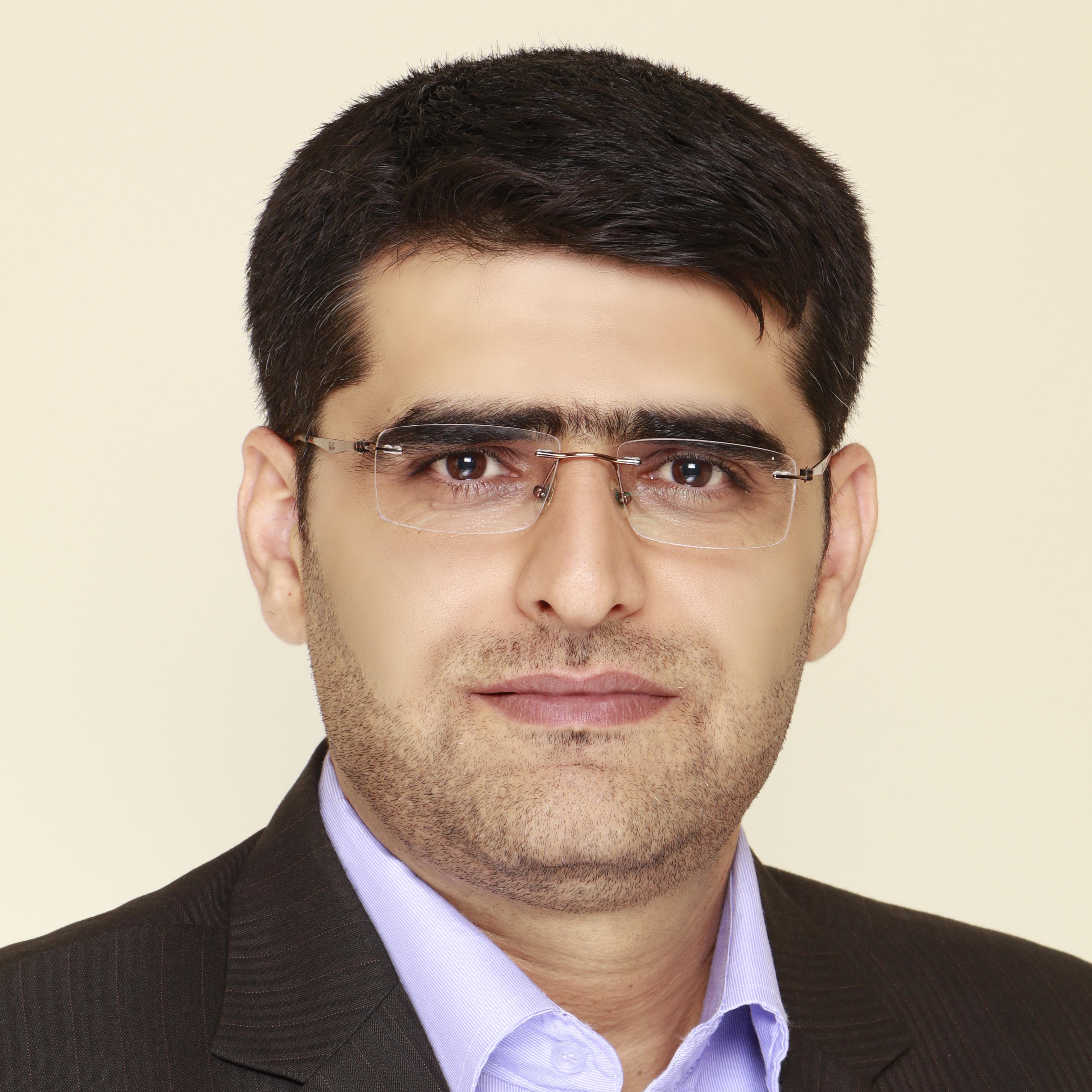 ایمان حاج خدادادی